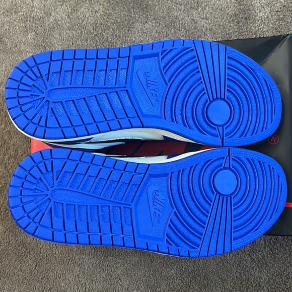 Nike Air Jordan 1 Retro Hyper Royal Custom - Picture 5 of 15